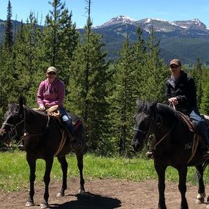 Meet your Posher, Tina